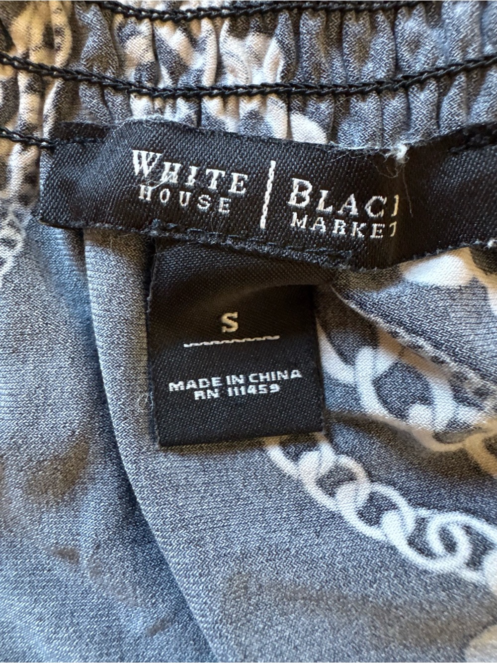 White House Black Market Black and White Chain-Print Top - Picture 5 of 5